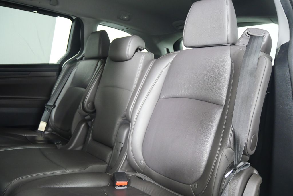 Thumbnail: 2019 Honda Odyssey - 15