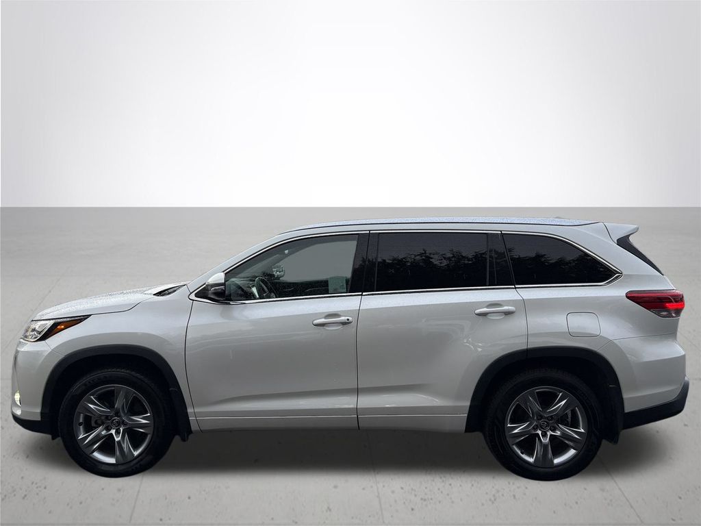 2019 Toyota Highlander 