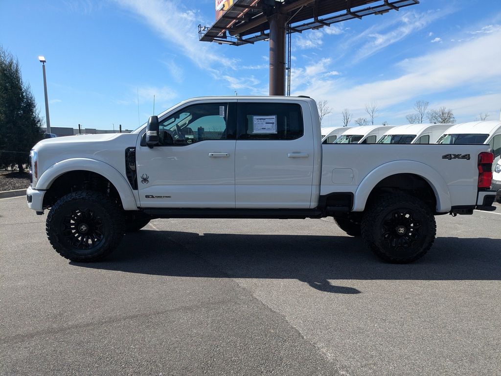 2026 Ford F-250 Super Duty Black Widow