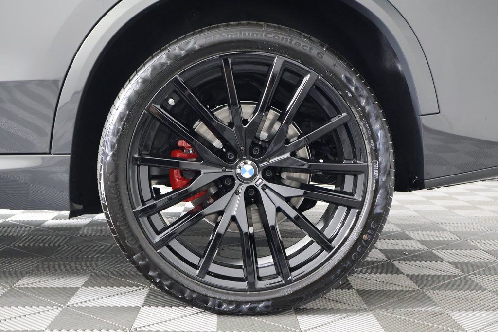 Thumbnail: 2026 BMW X5 - 10