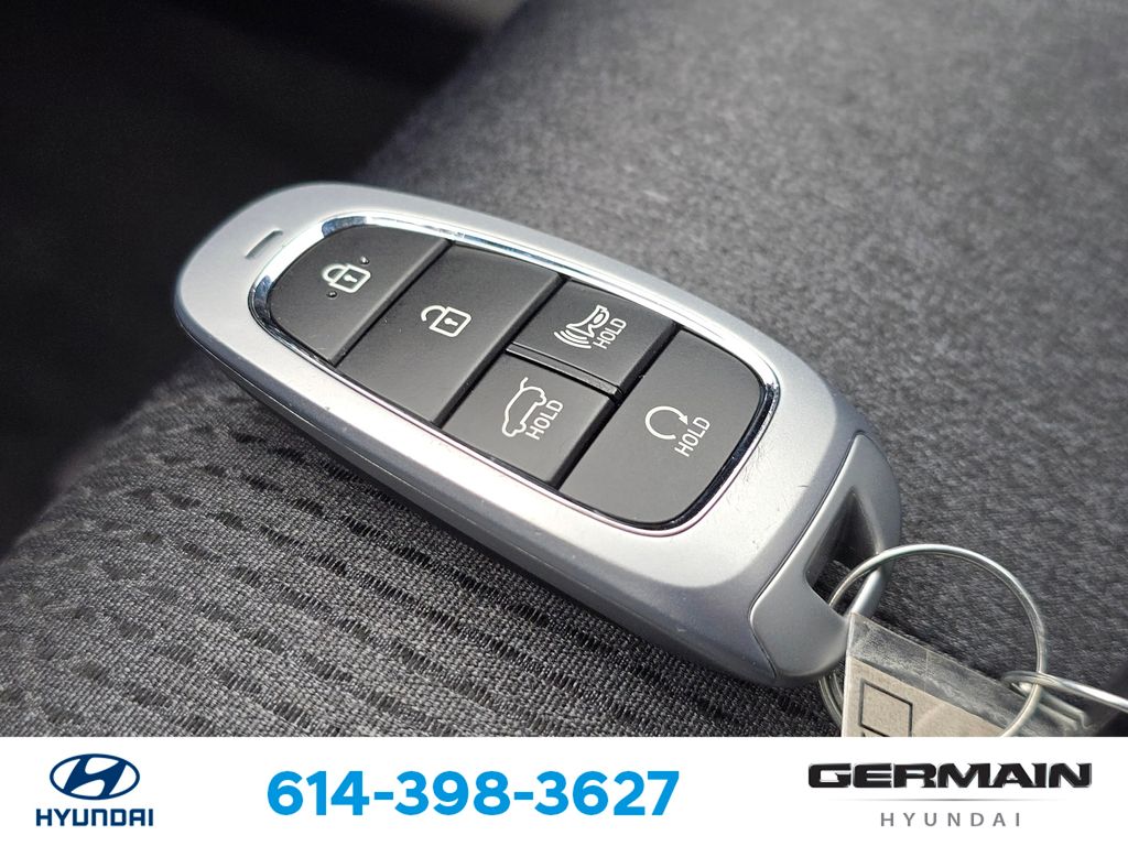 Used 2023 Gray Hyundai SEL image 34
