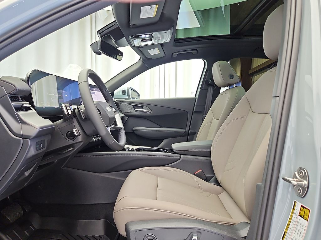 Thumbnail: 2026 Audi Q3 - 10