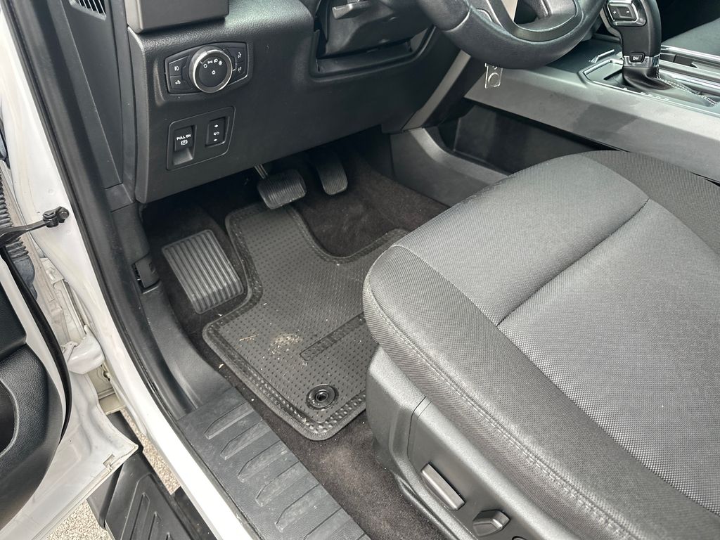 Used Car 2020 Ford F-150  Xlt For Sale Under $25,000 In Austin, Texas
