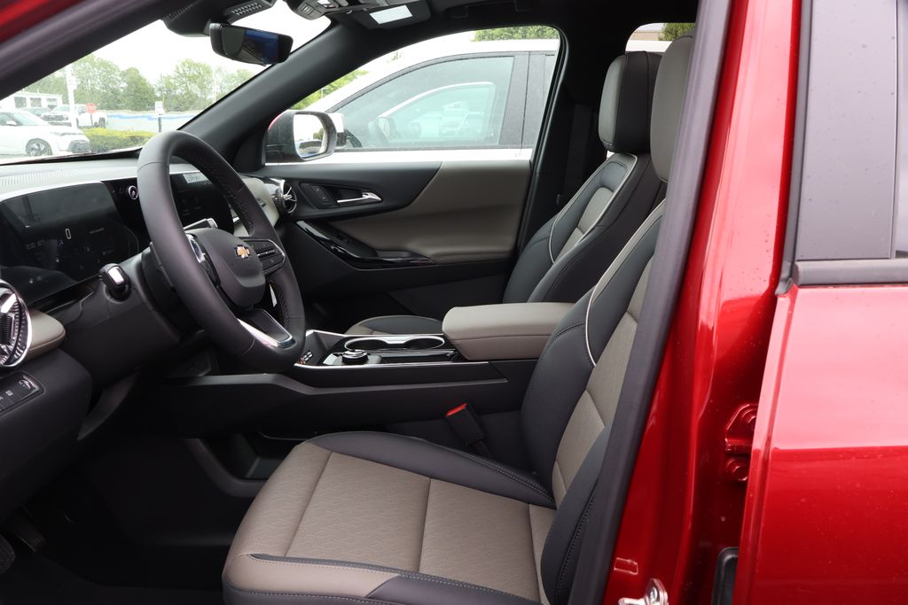 2026 Chevrolet Equinox LT 12