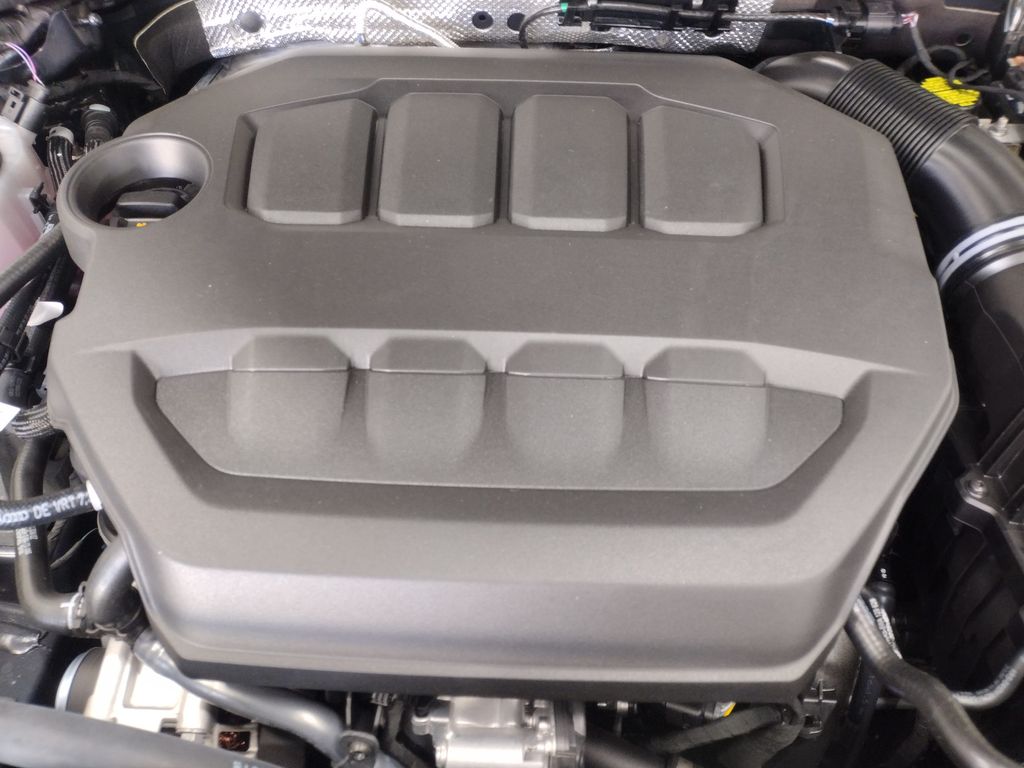2025 Volkswagen Golf GTI 2.0T SE