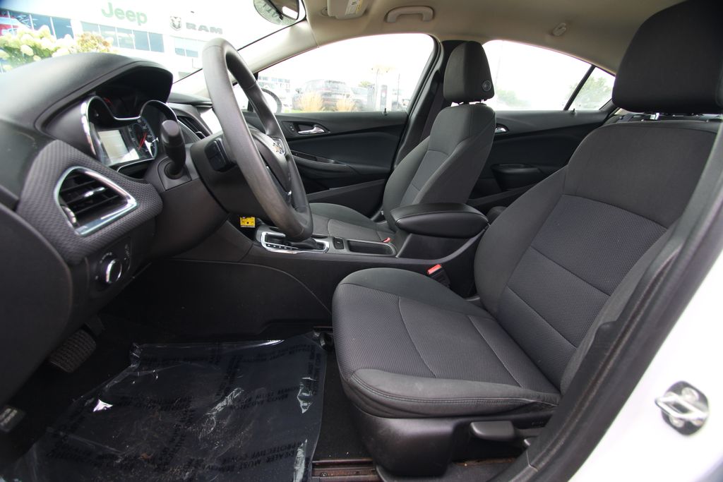 Used 2017 Chevrolet Cruze Sedan