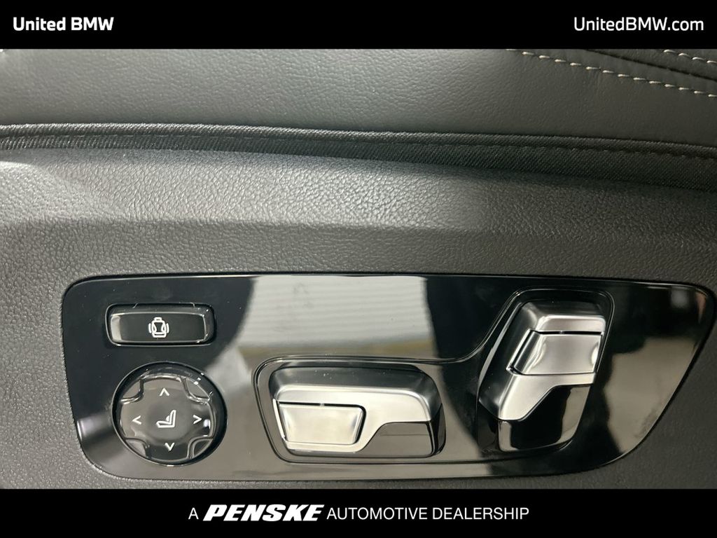 2026 BMW X5 sDrive40i 12