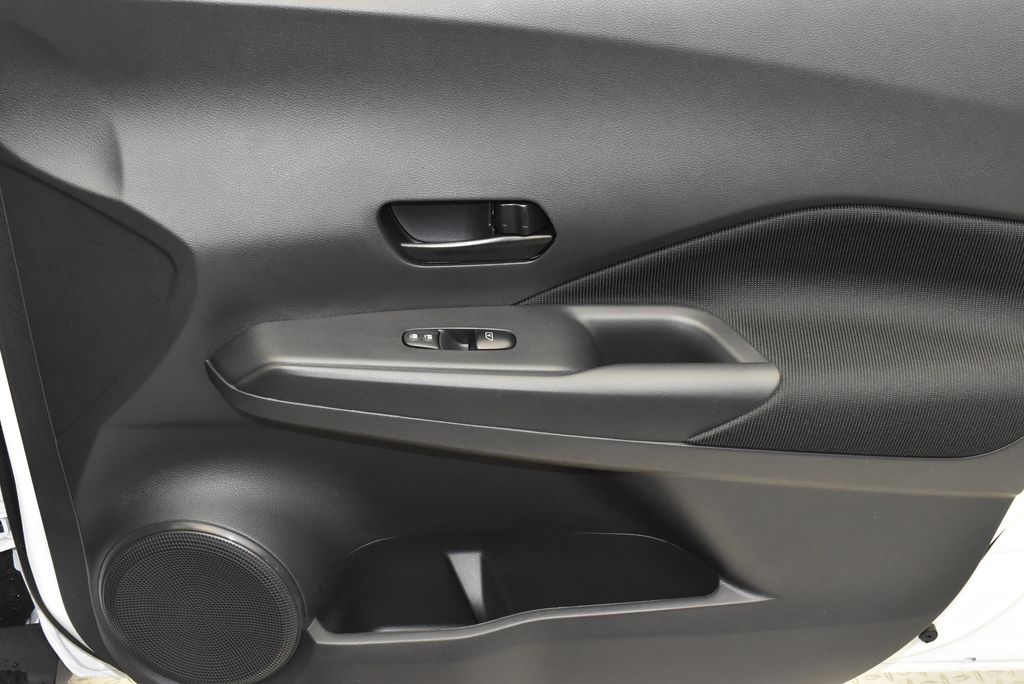 Thumbnail: 2025 Nissan Kicks - 22