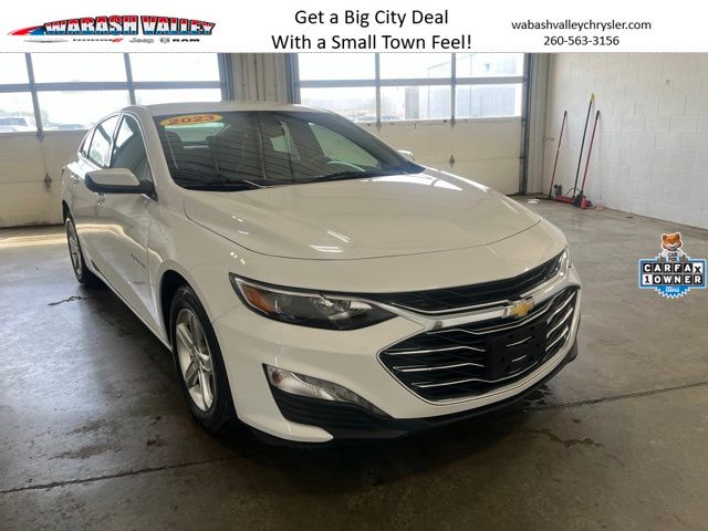 Summit White 2023 Chevrolet Malibu Sedan Front-Wheel Drive Continuously Variable Transmission