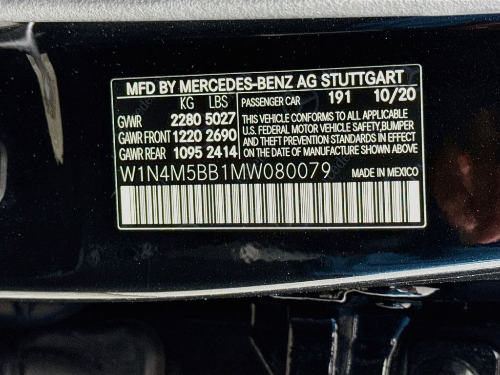 Thumbnail: 2021 Mercedes-Benz GLB - 32