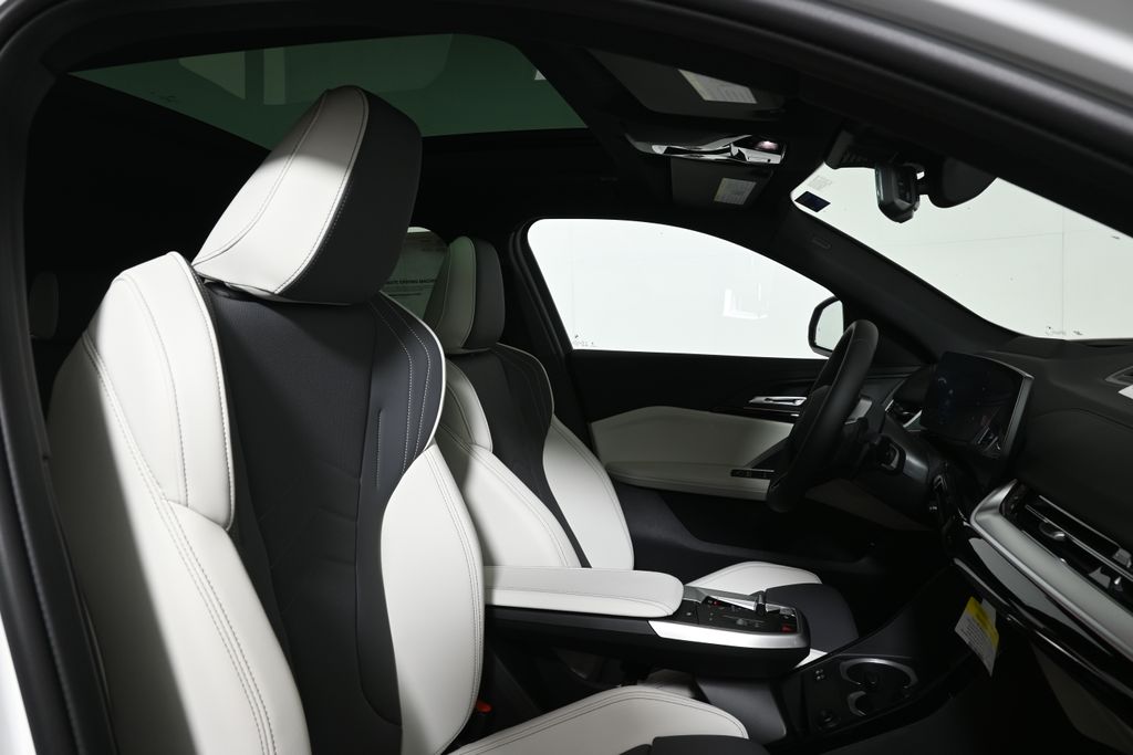 Thumbnail: 2026 BMW X2 - 30