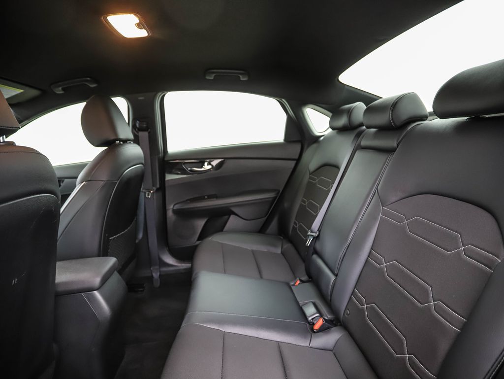 Thumbnail: 2024 Kia Forte - 22
