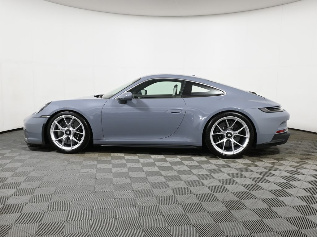 Thumbnail: 2023 Porsche 911 - 2