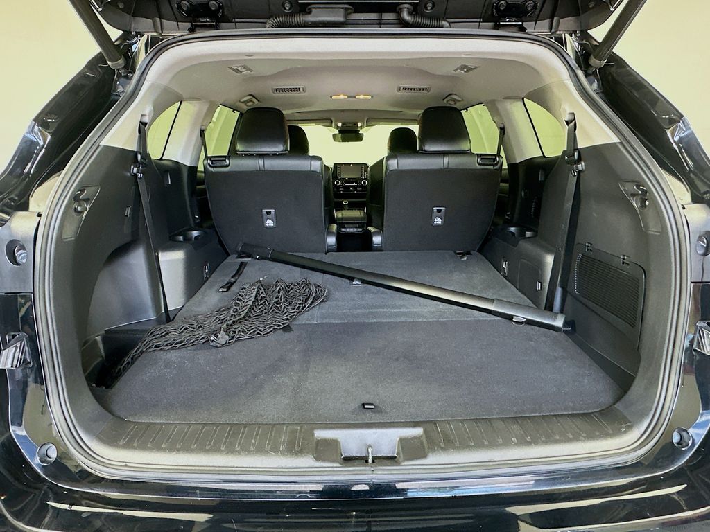 Thumbnail: 2021 Toyota Highlander - 26