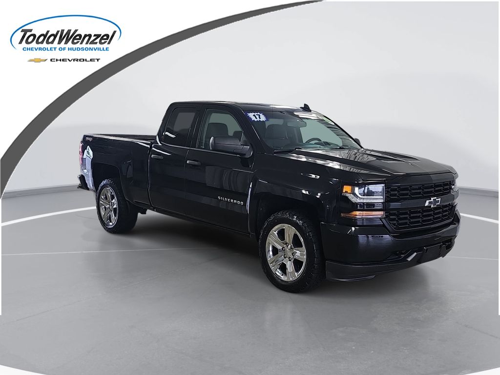 Black 2017 Chevrolet Silverado 1500 Pickup Truck Four-Wheel Drive 6-Speed Automatic Overdrive