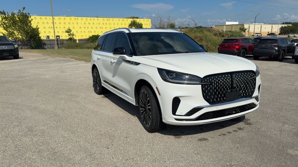 White Metallic 2025 Lincoln Aviator SUV / Crossover All-Wheel Drive Automatic