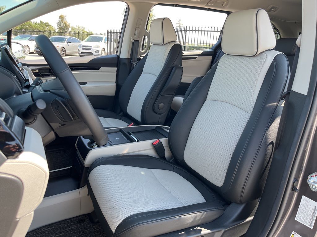 Thumbnail: 2025 Honda Odyssey - 25