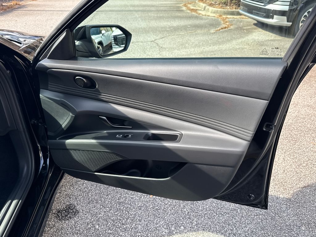 2026 Hyundai Elantra SEL Sport - 11