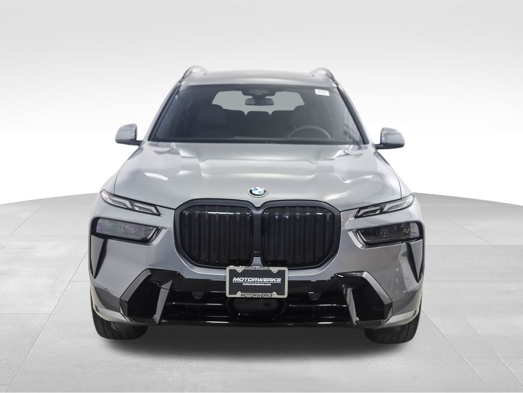 Thumbnail: 2026 BMW X7 - 8