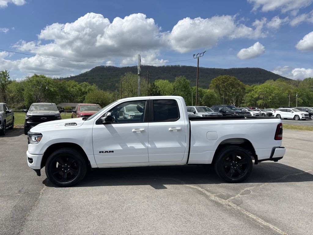 View vehicle photo 6