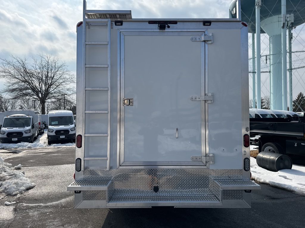 2025 Ford F-550 Chassis XLT