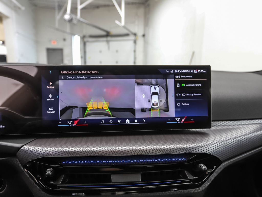 2025 BMW i4 xDrive40 17