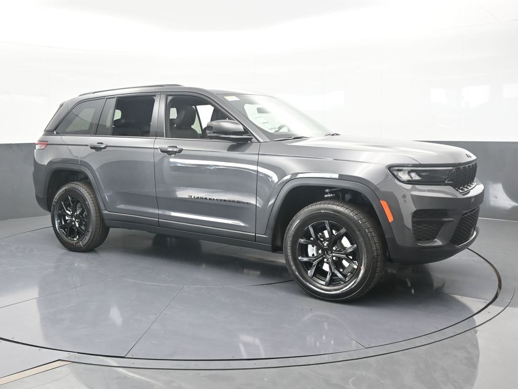 New 2025 Baltic Gray Metallic Clearcoat Jeep Altitude X image 8