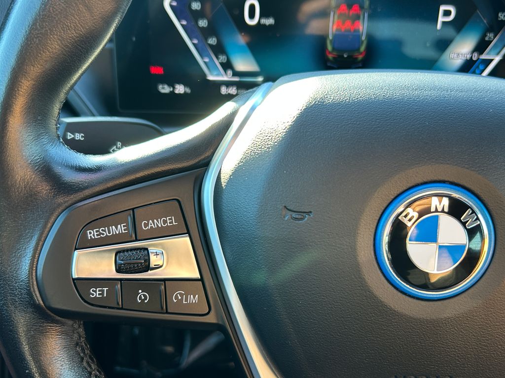 Thumbnail: 2023 BMW i4 - 19