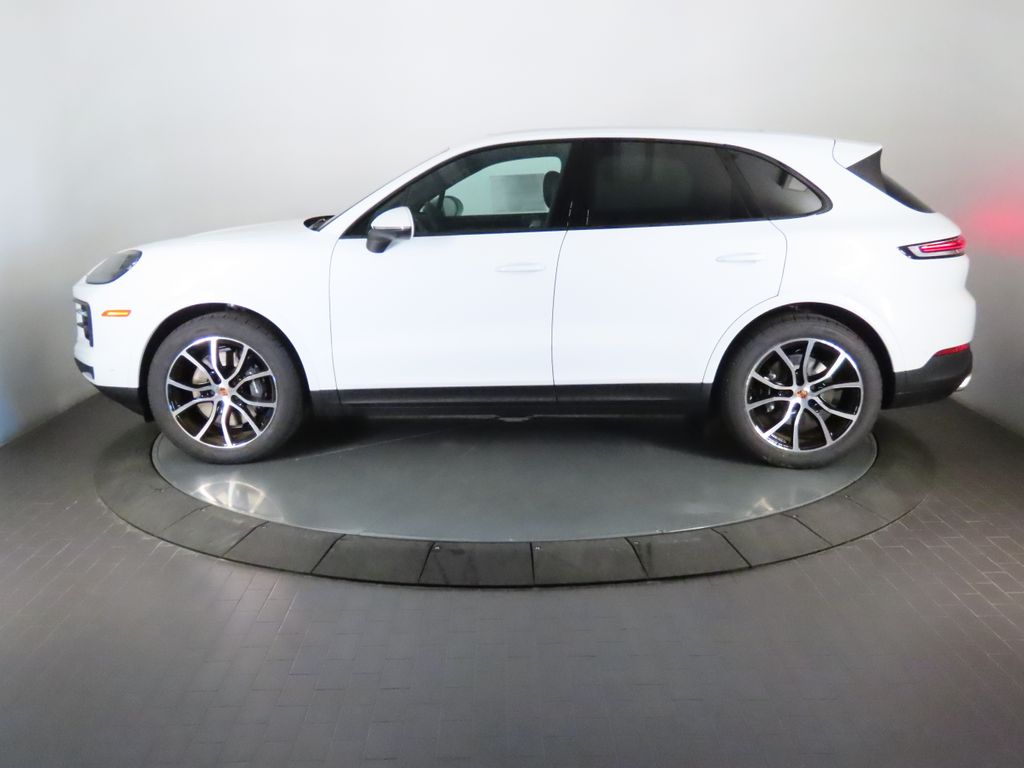 Thumbnail: 2026 Porsche Cayenne - 2