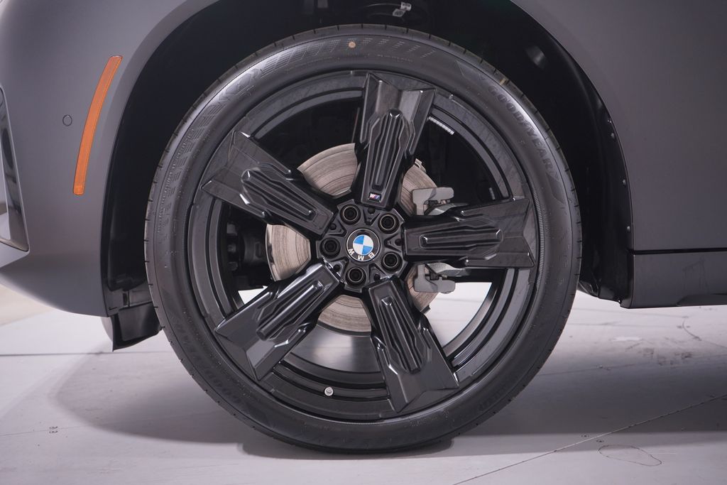 Thumbnail: 2026 BMW X3 - 2