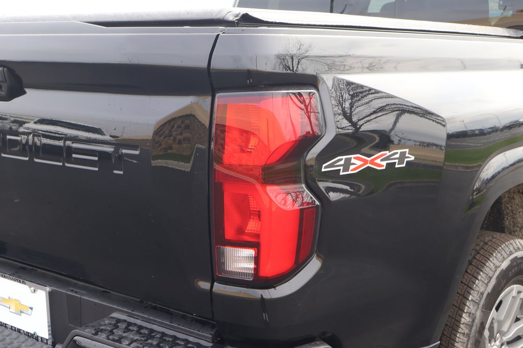 Thumbnail: 2026 Chevrolet Colorado - 7