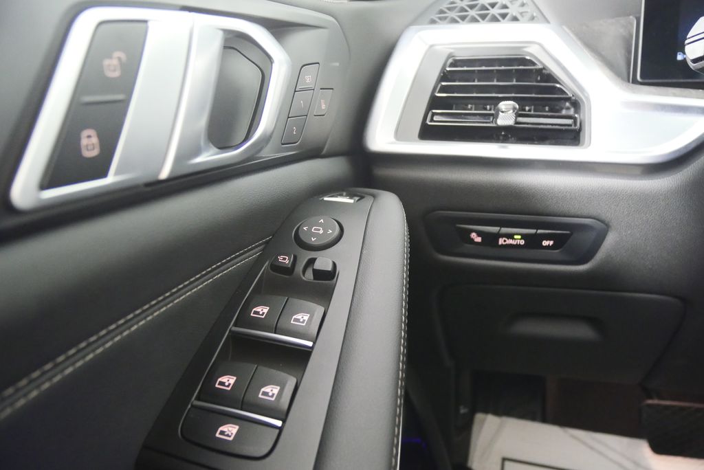 Thumbnail: 2025 BMW X5 - 20