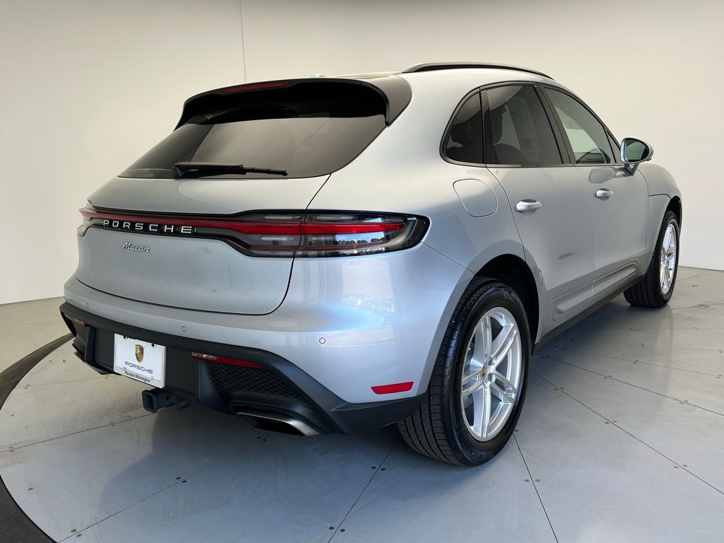 2022 Porsche Macan  22