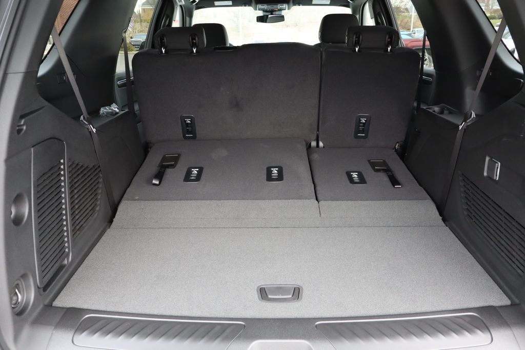 2025 Chevrolet Tahoe LS photo