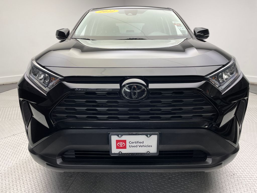 2022 Toyota RAV4 LE 2