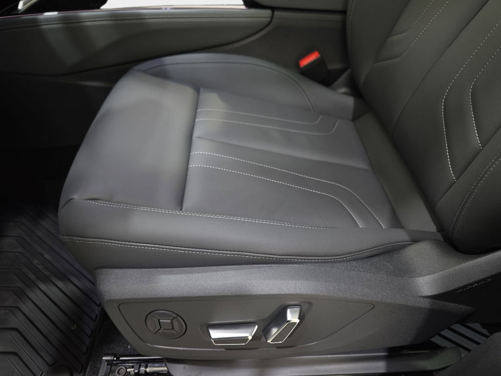 2026 Audi Q3 Base - Photo 29