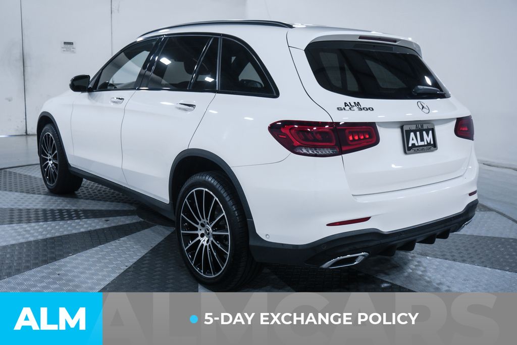 Used 2022 White Mercedes-Benz GLC 300 image 3