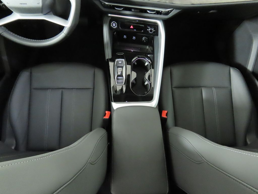 2025 Audi Q5 Premium 18