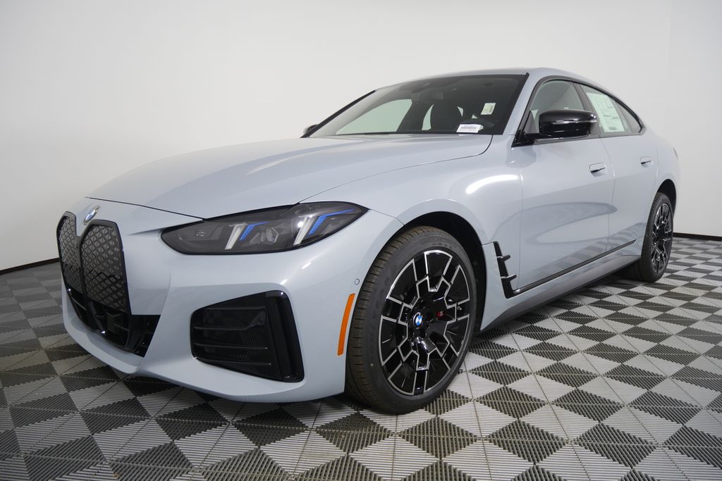 Thumbnail: 2026 BMW i4 - 7