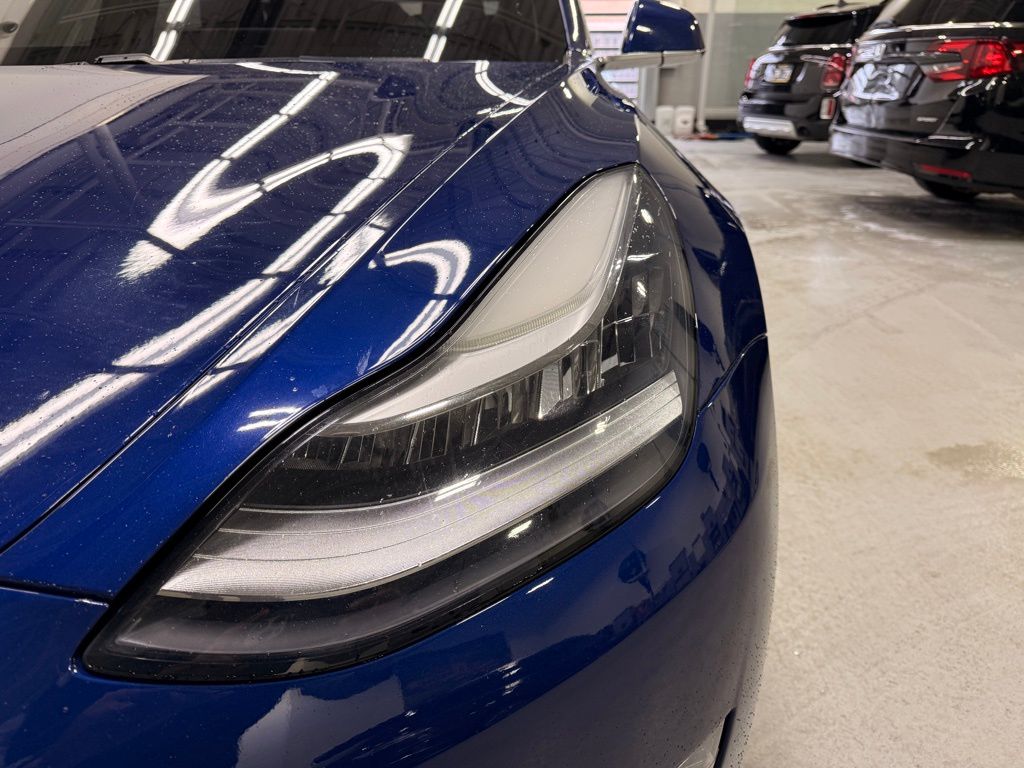 Thumbnail: 2020 Tesla Model 3 - 9