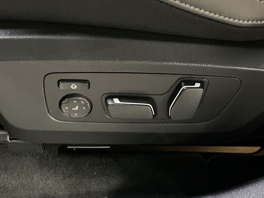 Thumbnail: 2026 BMW X3 - 12