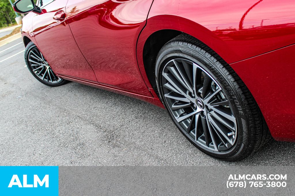 Used 2025 Red Lexus 300h image 15