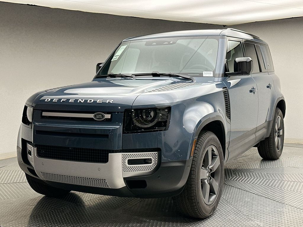 2024 Land Rover Defender 110 -
                Paramus, NJ