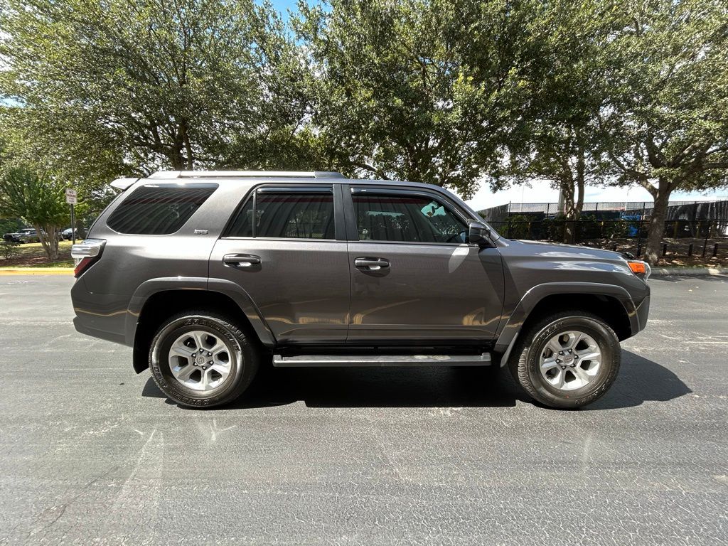 Thumbnail: 2019 Toyota 4Runner - 6