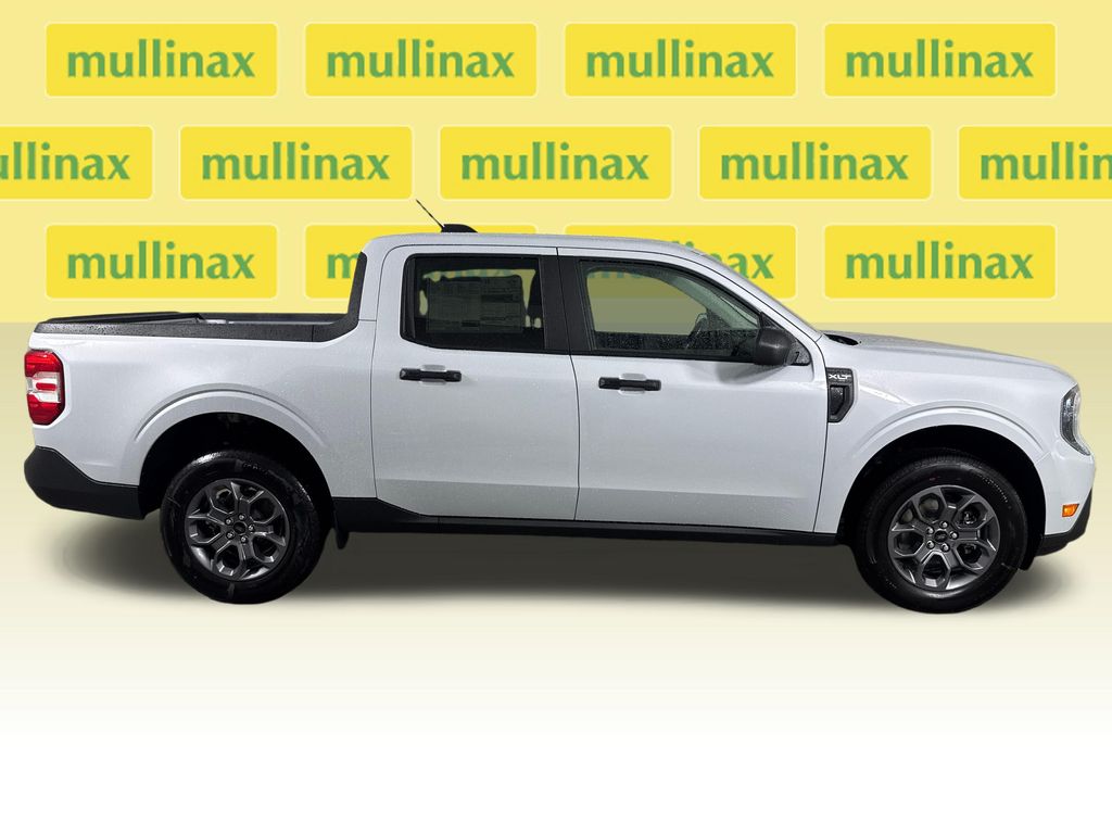 New 2026 White Ford XLT image 20