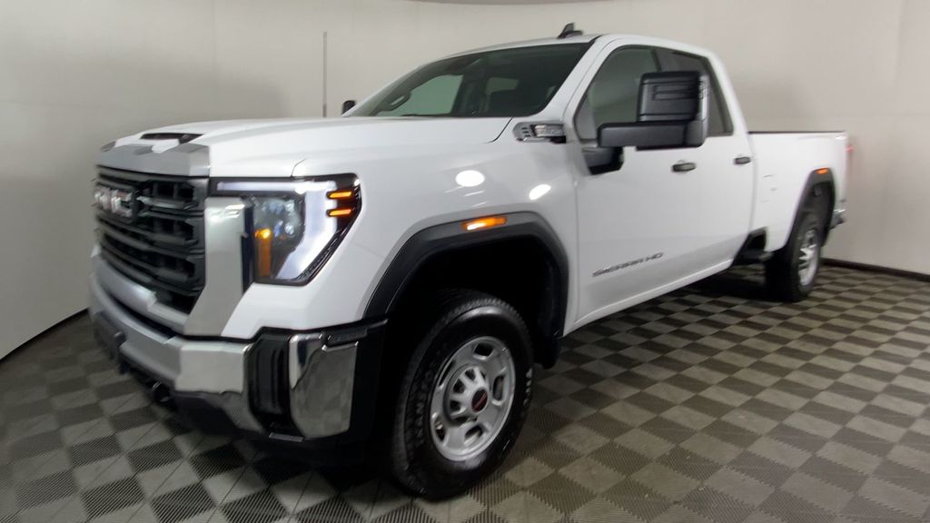 2025 GMC Sierra 2500HD Pro photo