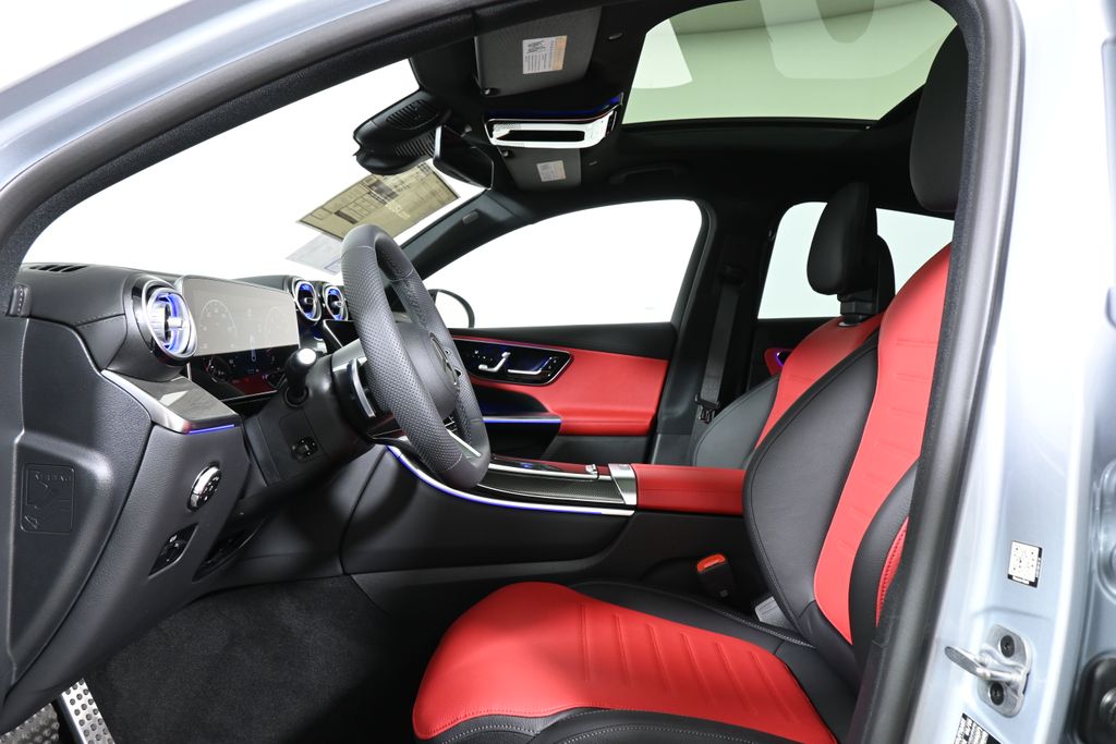 2025 Mercedes-Benz GLC 300 3