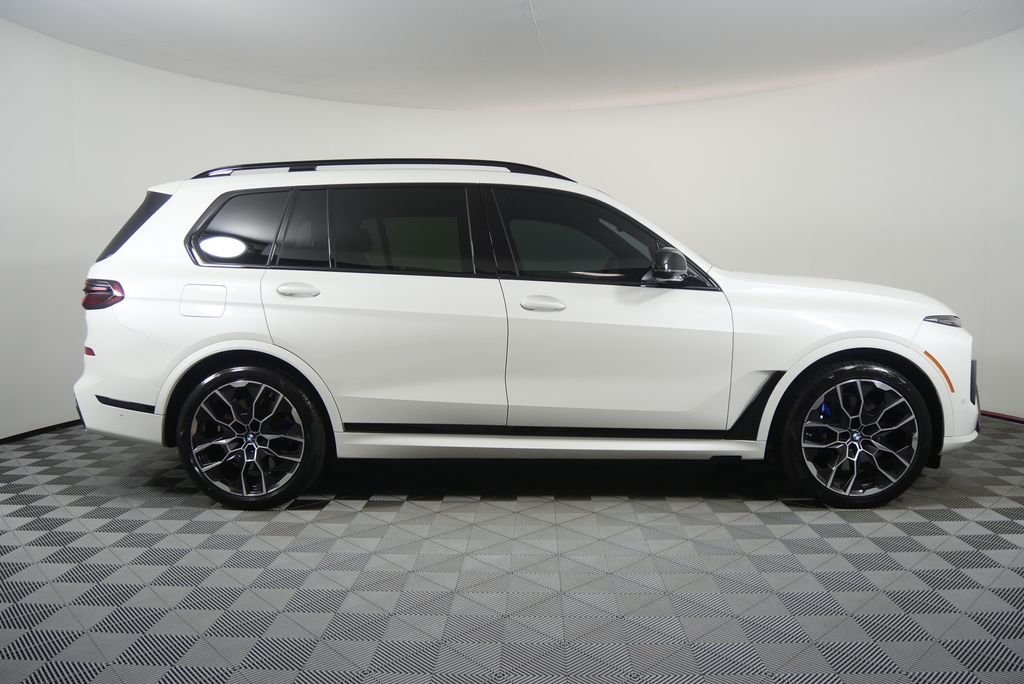Thumbnail: 2025 BMW X7 - 2