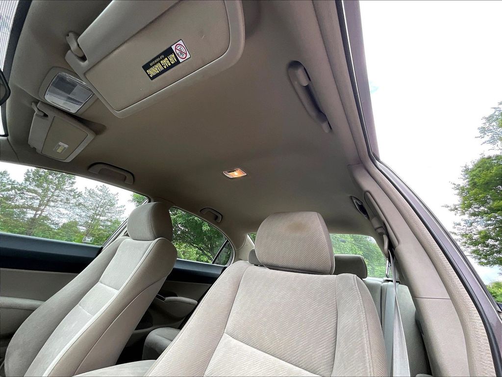 2010 Honda Civic — photo 7
