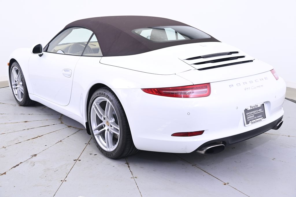 Thumbnail: 2015 Porsche 911 - 13